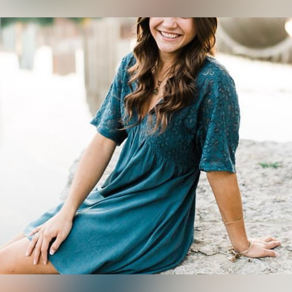 Francesca's Teal Embroidered shift Dress